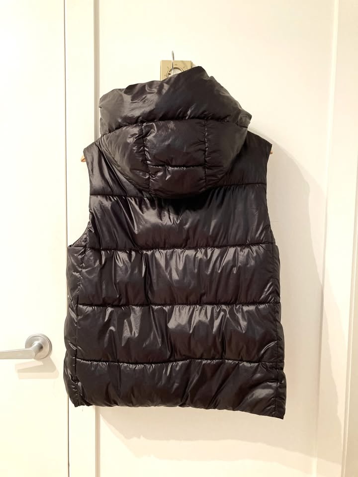 Zara Black Puffer Vest - photo 5
