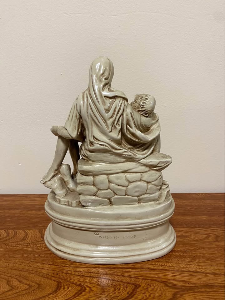 Pieta By MICHELANGELO - photo 2