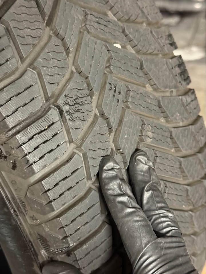 255/70/18 Michelin X-Ice Winter Tires - DOT 2023 - photo 5