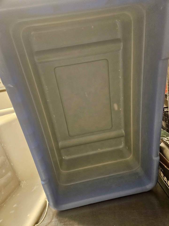 Food mixing storage boxes and strainers large and medium