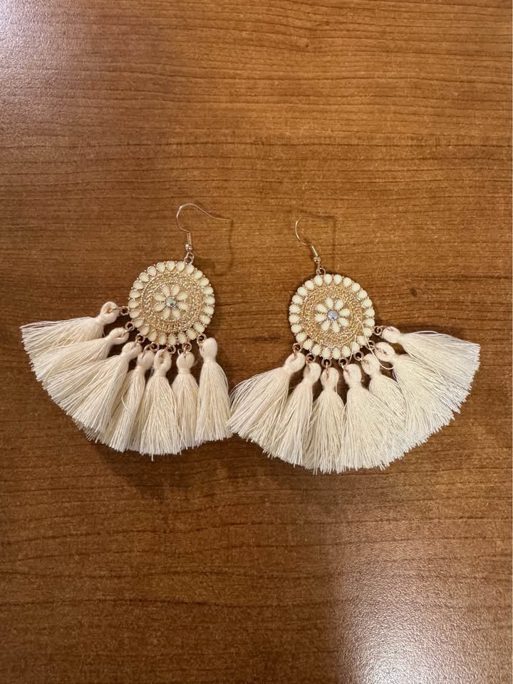 BRAND NEW SHEIN Assorted Summer and Gold Earrings - photo 2