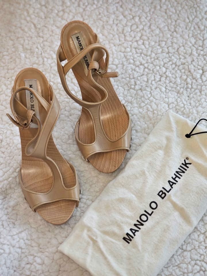 Manolo Heels - photo 3