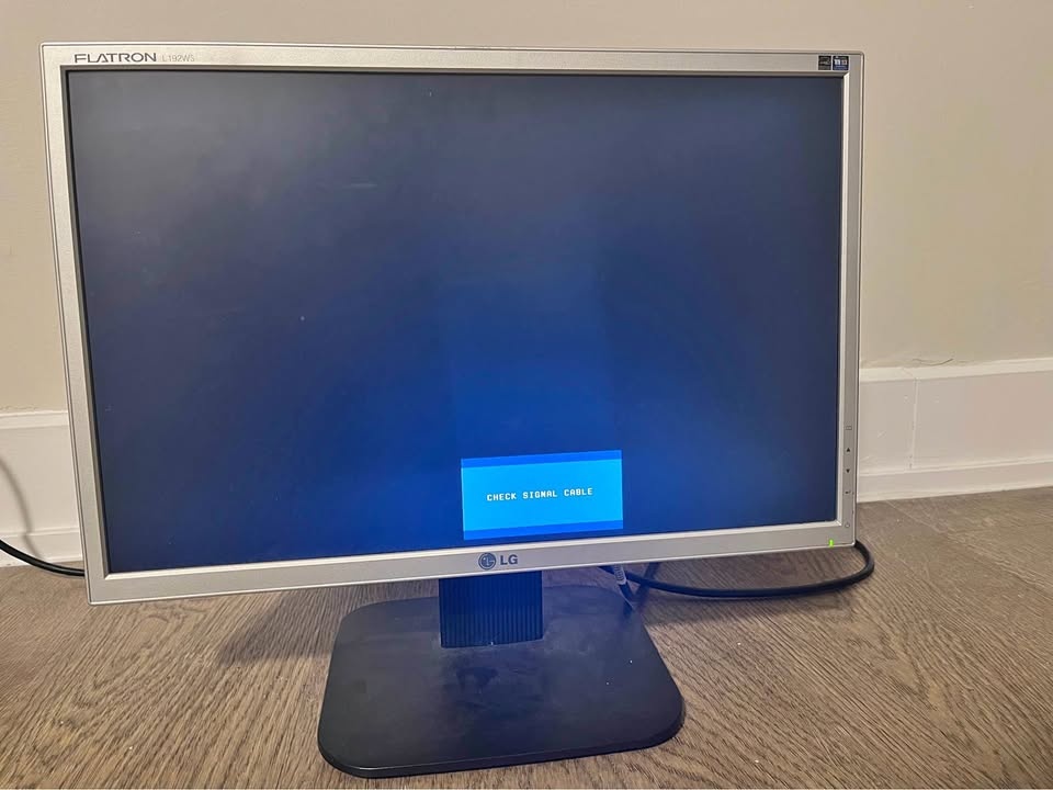 LG Monitor