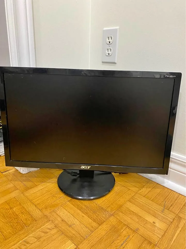 Acer 20” LCD Monitor thumbnail