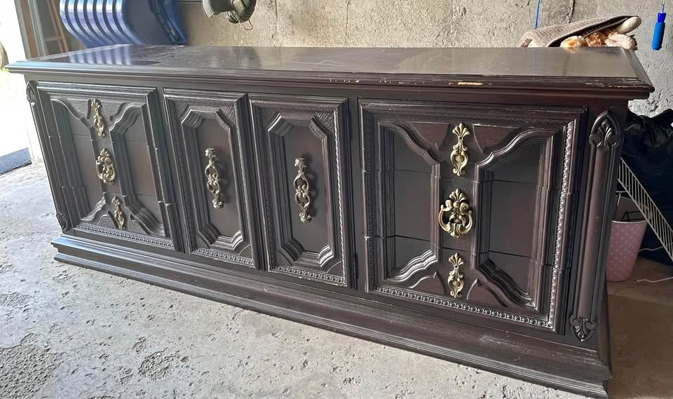 Dresser / Buffet