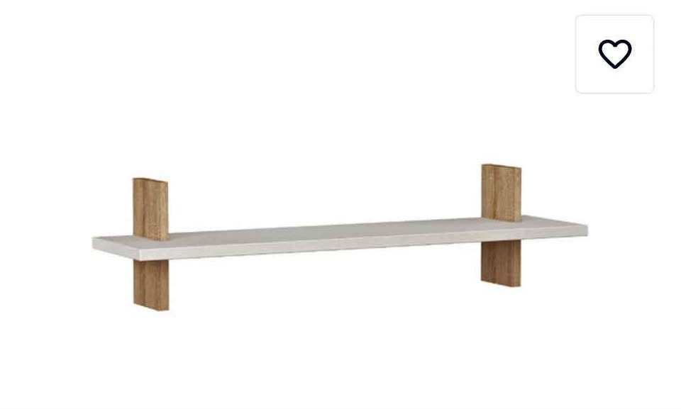 Floating shelf with hardware