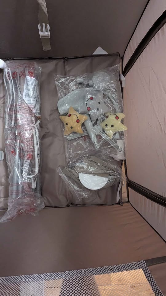 Brand New BabyJoy Playpen and Change Table - photo 5