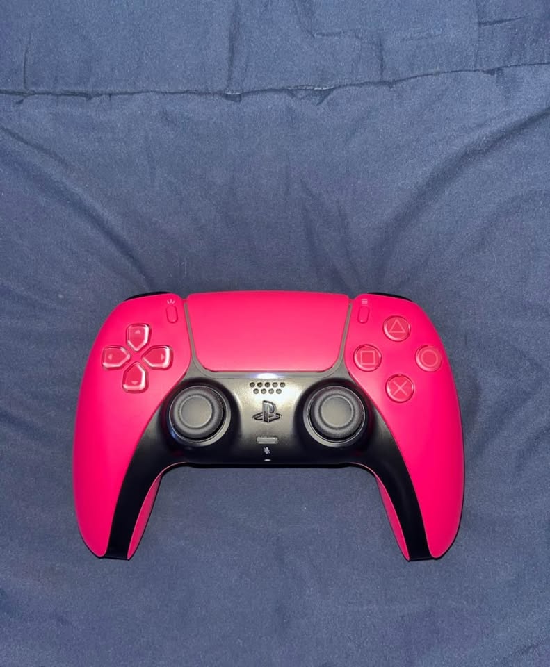 PS5 Bundle – Rare Pink Nova Controller + Headphones – $550 - photo 2