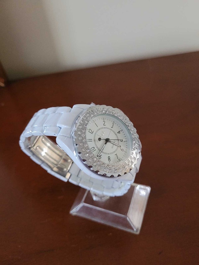 Women's White Sinobi Fashion Watch - photo 3