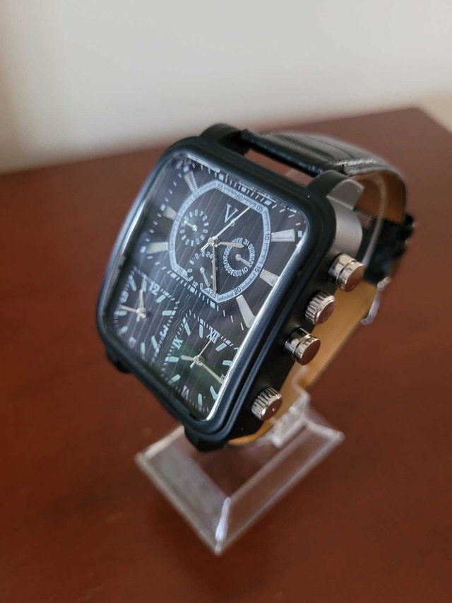 Men's Black V6 Triple Time Zone Fashion Watch - photo 2
