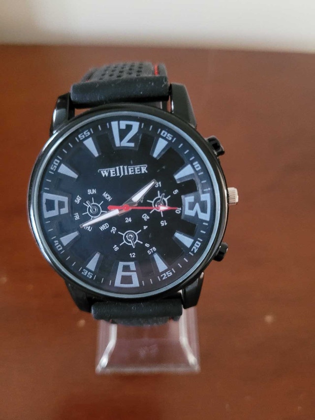 Brand New Men's Weijieer Black Analog Watch
