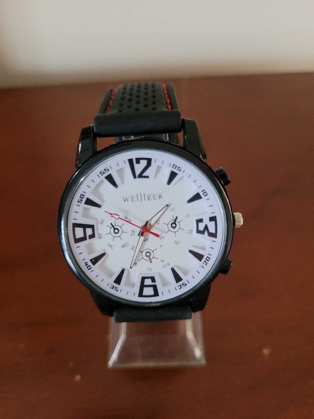 Brand New Men's Weijieer White Analog Watch