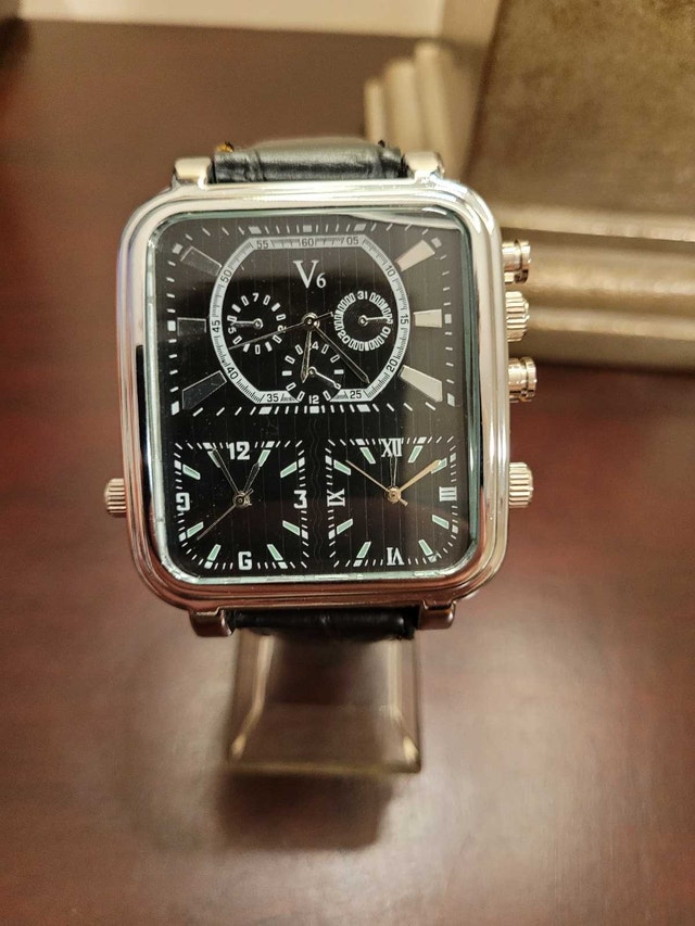 New V6 Silver Case Square Triple Dial Men's Watch