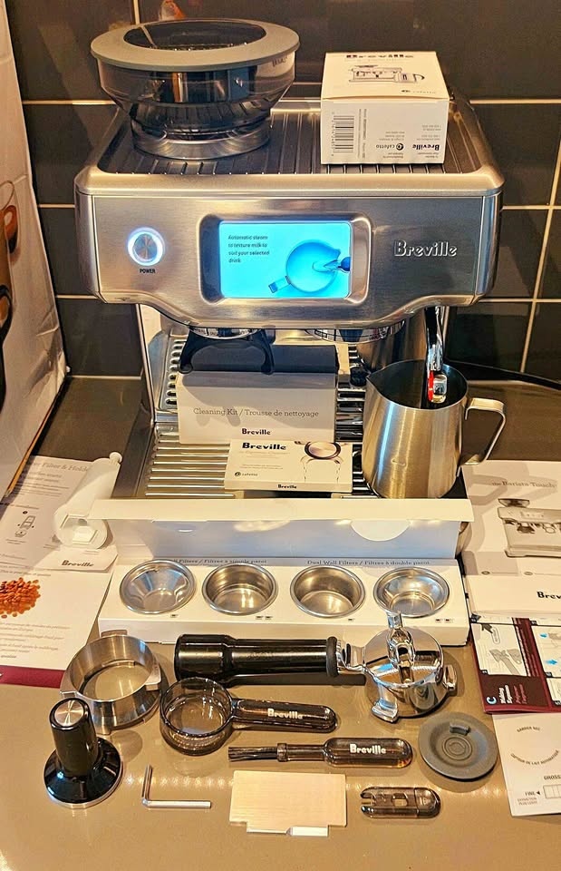 Breville Barista Touch Screen Espresso Machine - Like NEW!!!
