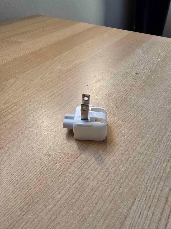 Apple MacBook Power Adapter Duckhead - photo 2