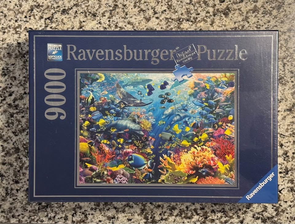 Unopened - Ravensburger Puzzle - Underwater Paradise (9000 Piece - photo 2