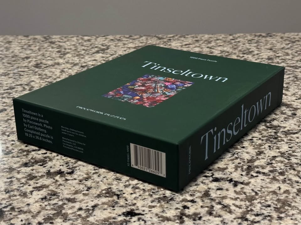 Once Completed - Piecework Puzzle - Tinseltown (1000 Pieces) - photo 2
