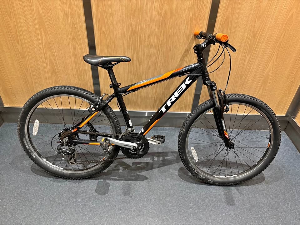 TREK 3500 Mountain Bike