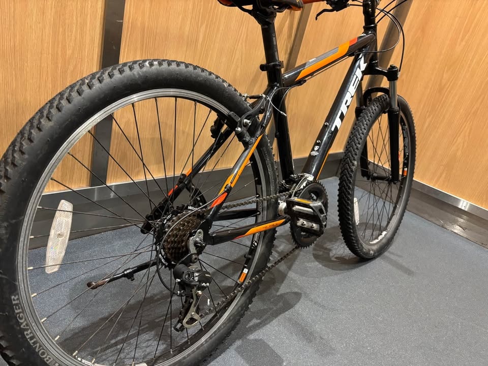 TREK 3500 Mountain Bike - photo 3