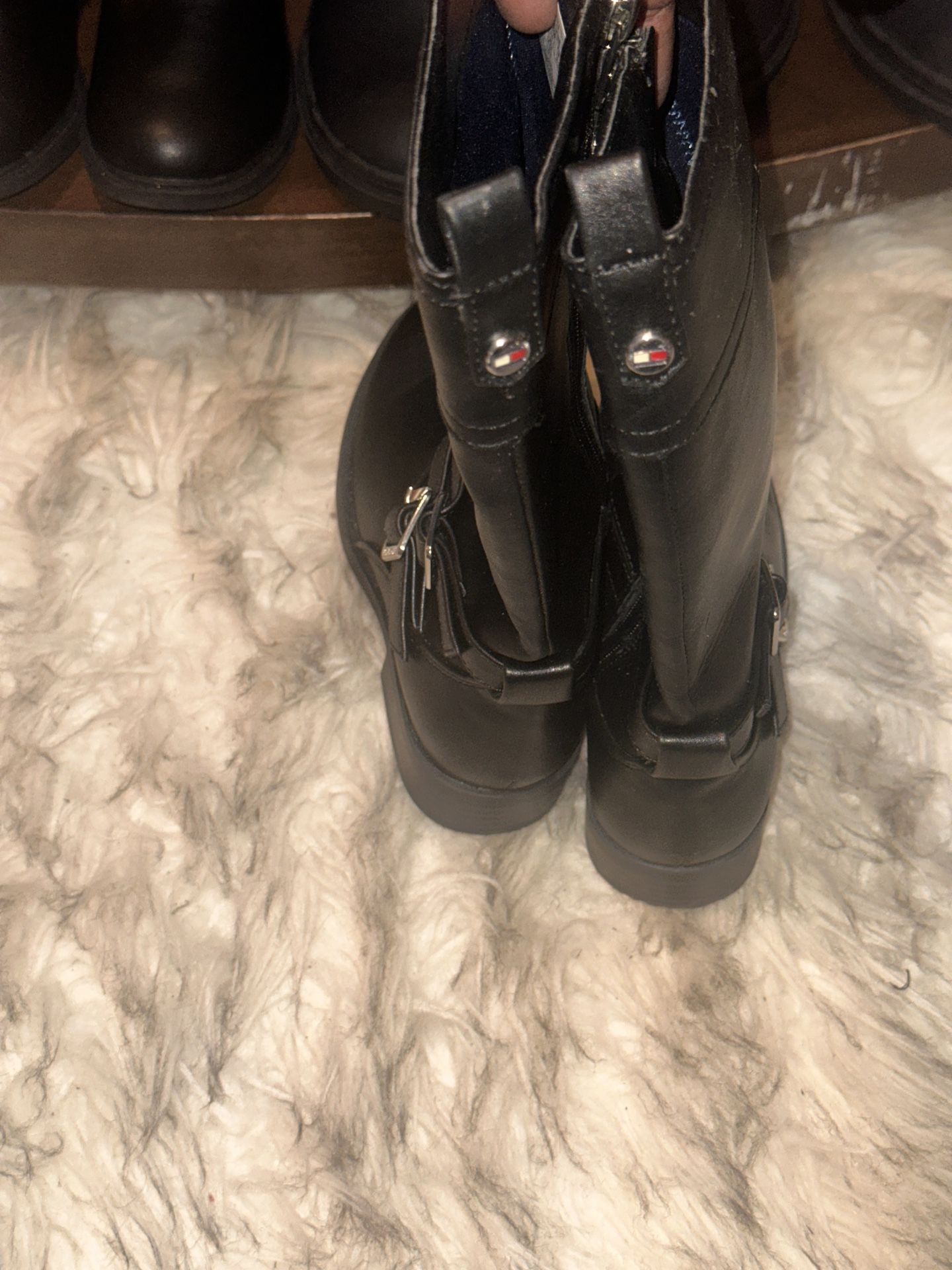 Little Girls Tommy Hilfiger Boots – Size 11 - photo 3