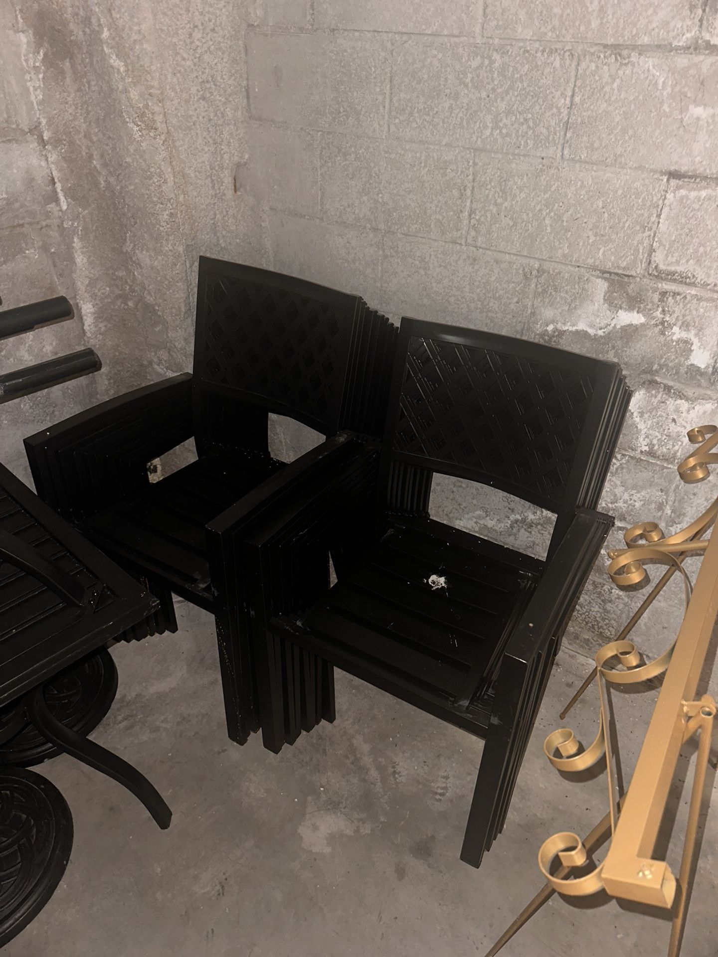 Patio Furniture - photo 2