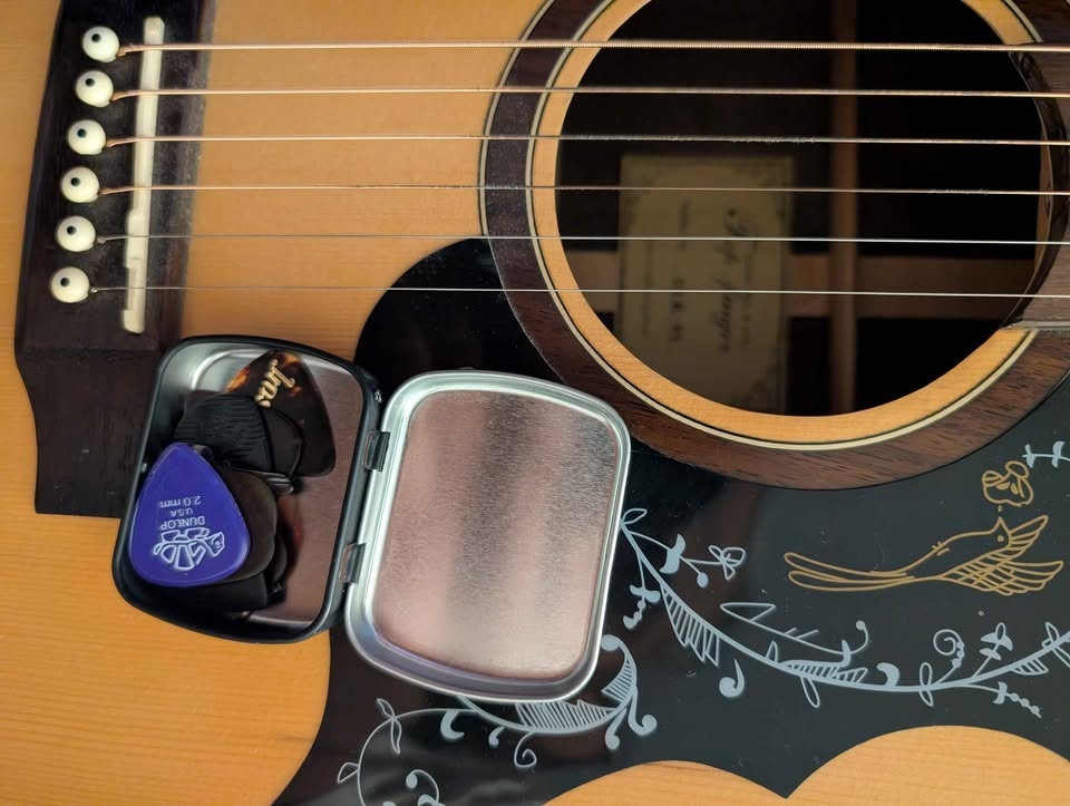 GLK Handcrafted Guitar - photo 4