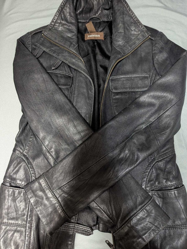 Genuine leather womens Danier jacket- size 3XS