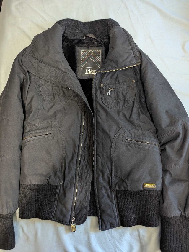 Women's TNA Aritzia Jacket- Size XS - photo 2
