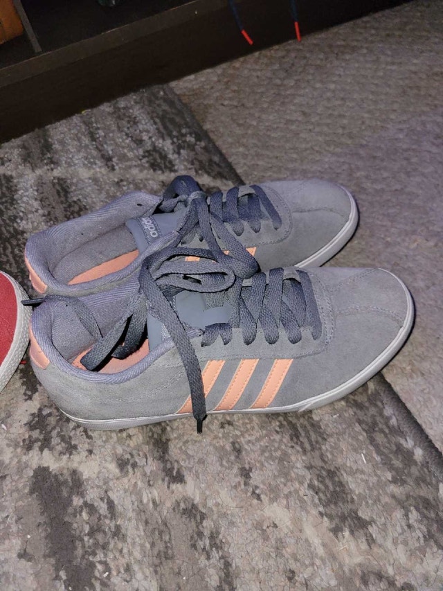Adidas shoes- size US 7- Lightly used