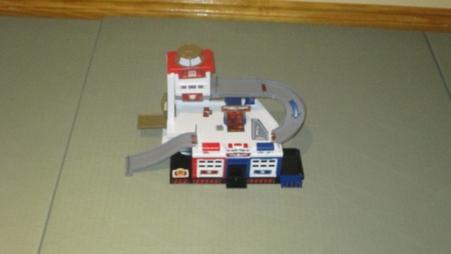 Assorted track set accessories - photo 5