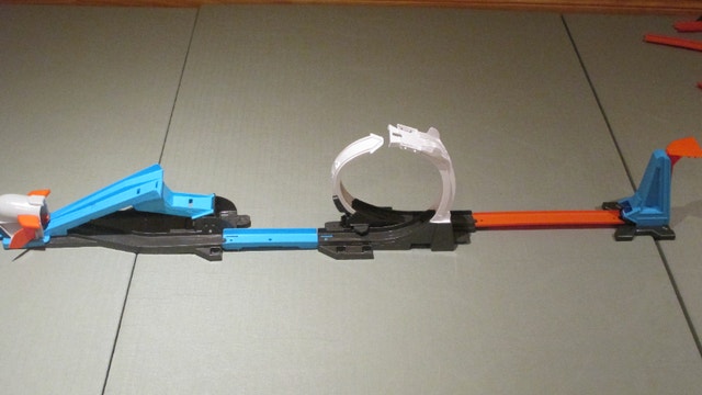 Hot wheels track loop - photo 3