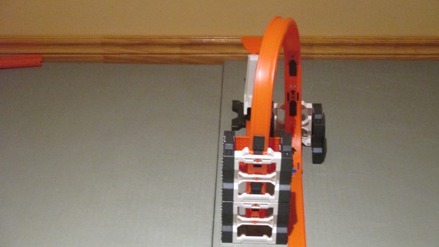 Hot wheels track set - photo 4
