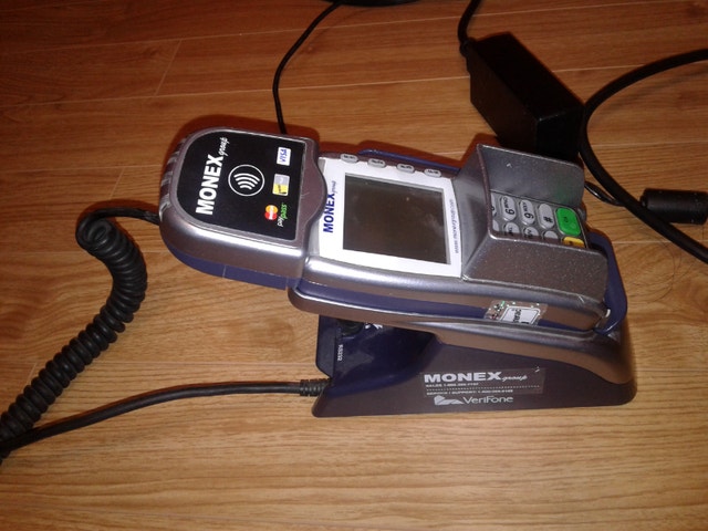 Verifone VX810 Point of Sale Terminal