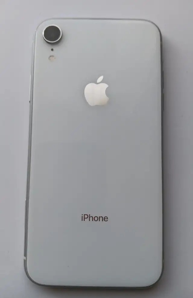Apple iPhone XR 128 GB, White, 79% Battery Health, Unlocked