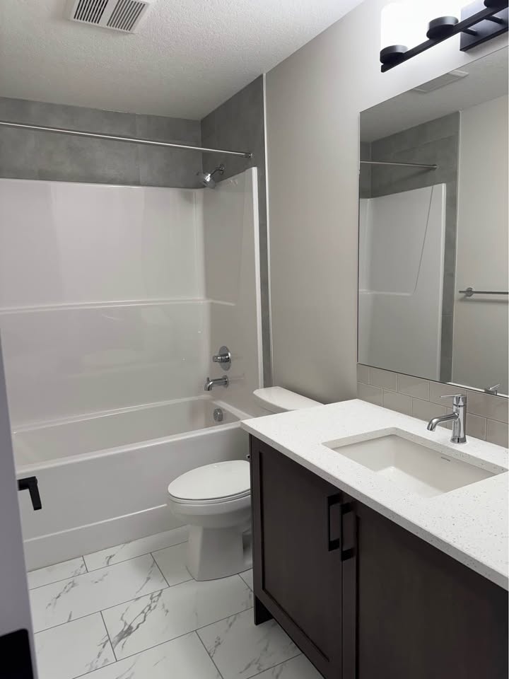 2 beds 1 bathroom – House - photo 2