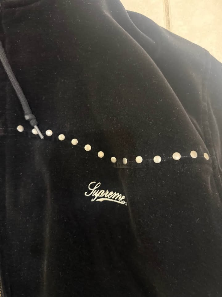 Supreme Studded Velvet Hooded Work Jacket (FW21) Size Large - photo 3