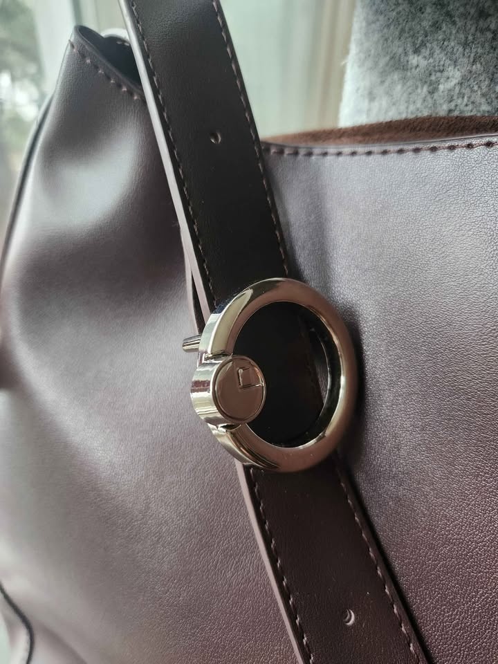 Large Brown Shoulder Bag Faux Leather - photo 2