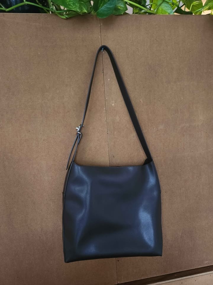 Large Brown Shoulder Bag Faux Leather - photo 4