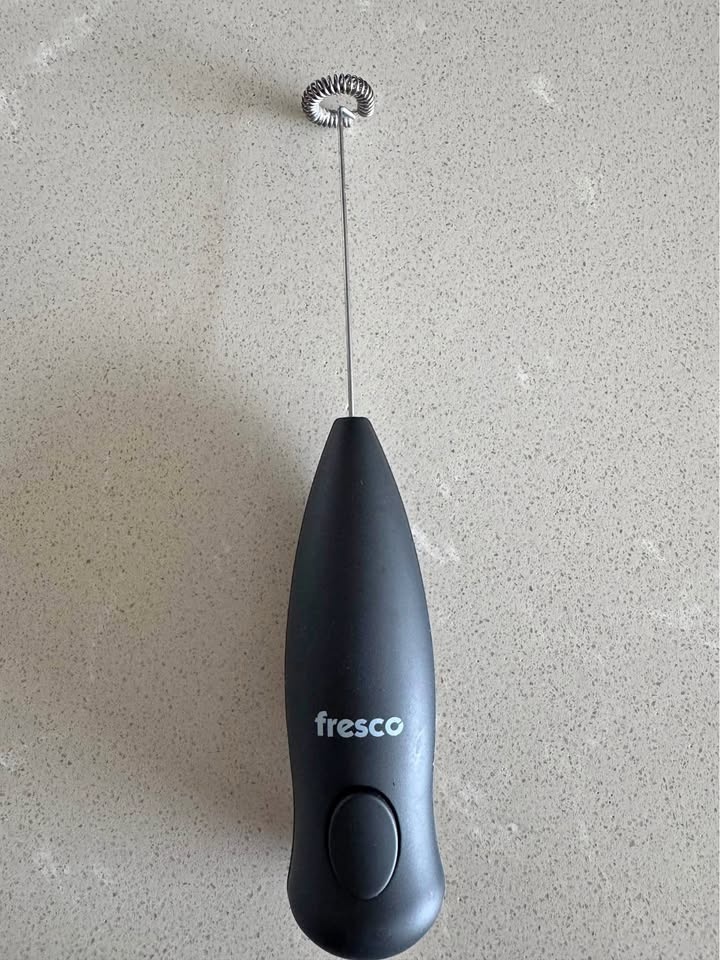 Fresco Handheld Milk Frother – works perfectly.