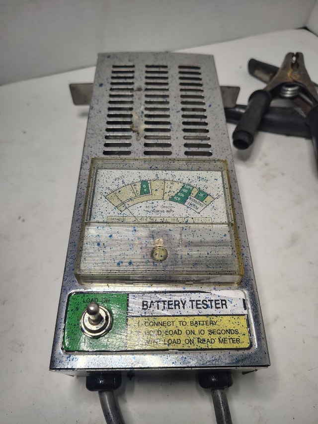 Vintage battery tester - photo 2