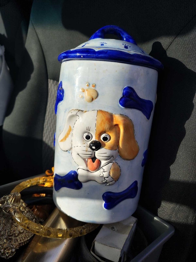 Dog treat jar