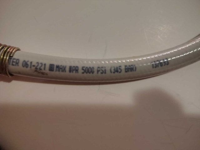 6" pneumatic hose graco 5000psi - photo 2