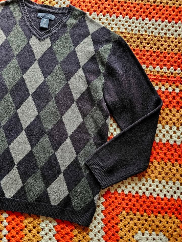 90s Virgin Wool Argyle Mens V Neck Sweater - photo 4