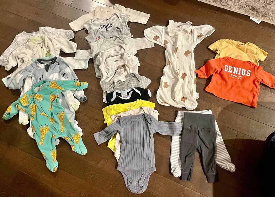 Gender neutral 0-3 month baby bundle