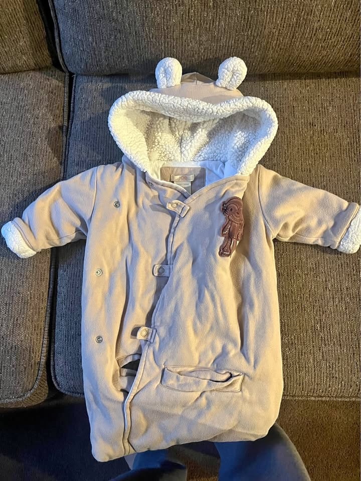 Bunting suit 0-3 months