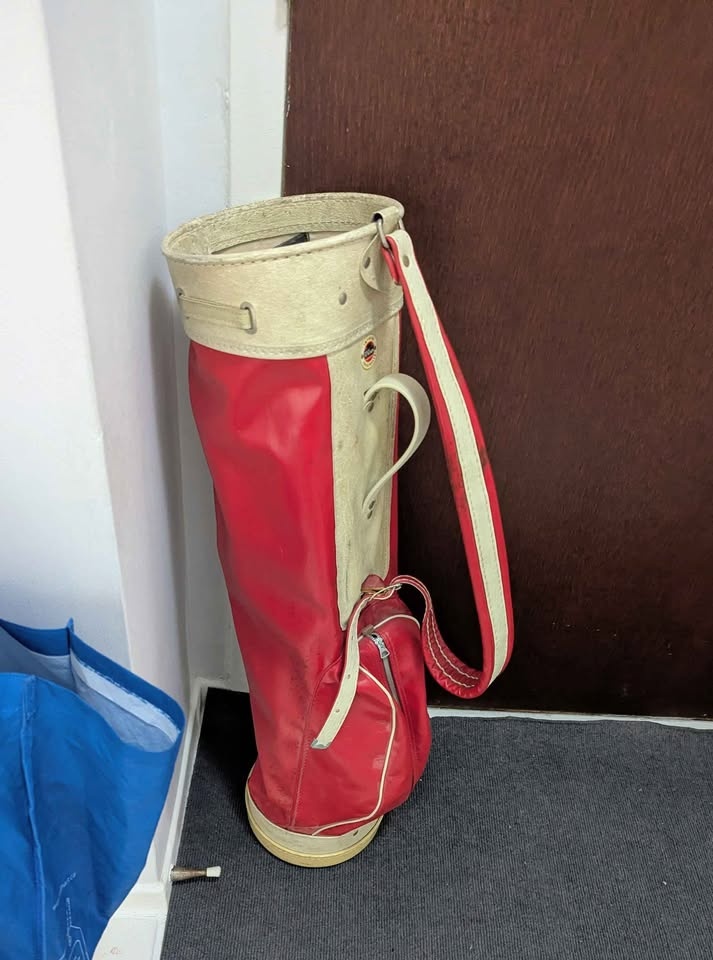 Vintage Golf Clubs, Accessories and Wilson Bag For Sale - photo 2