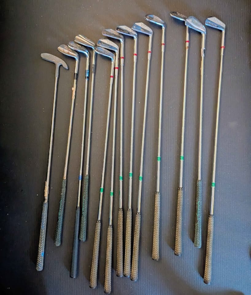 Vintage Golf Clubs, Accessories and Wilson Bag For Sale - photo 4