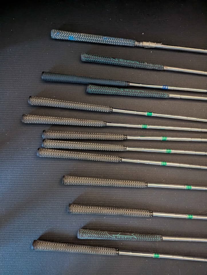 Vintage Golf Clubs, Accessories and Wilson Bag For Sale - photo 5