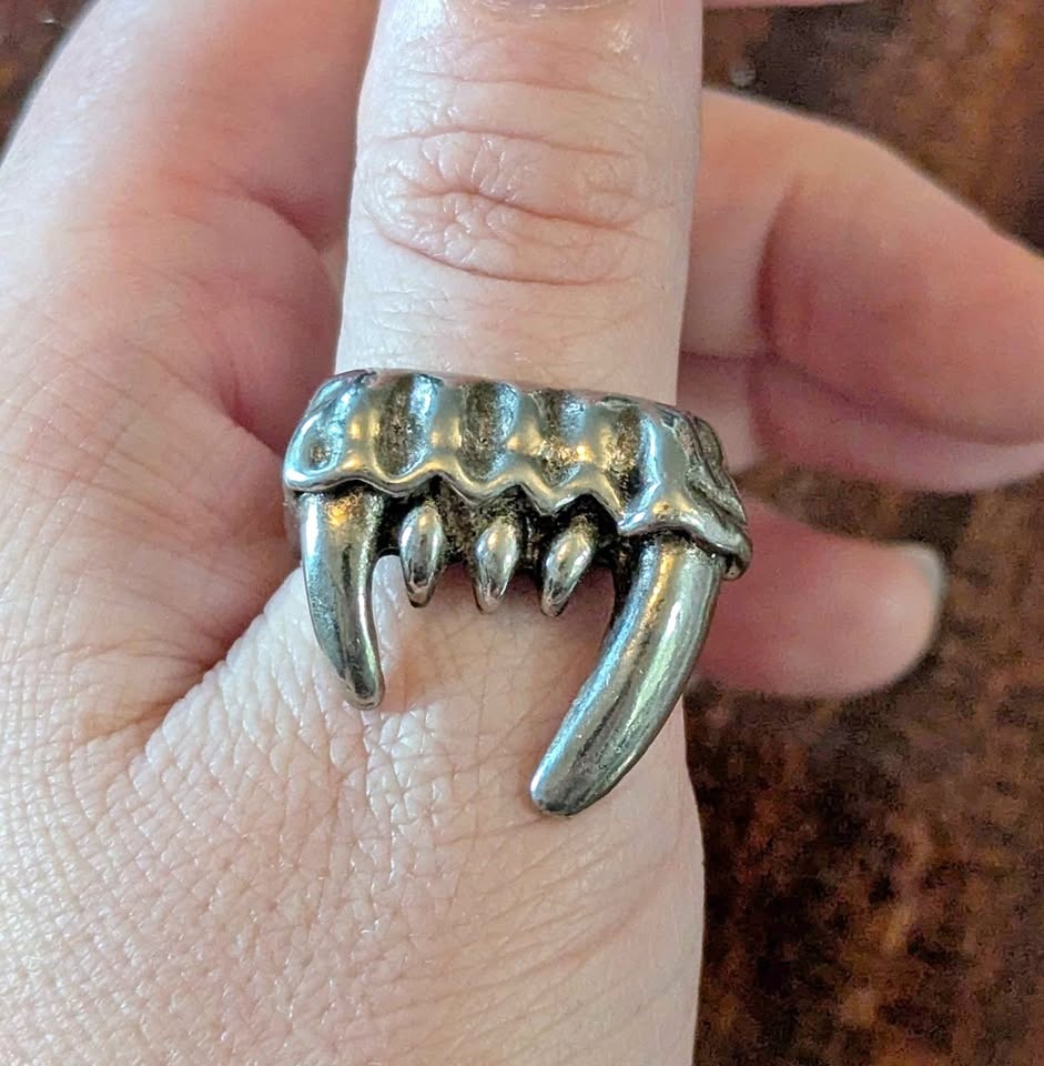 Chunky Silver Vampire Fang Ring - Gothic Biker - Size 10