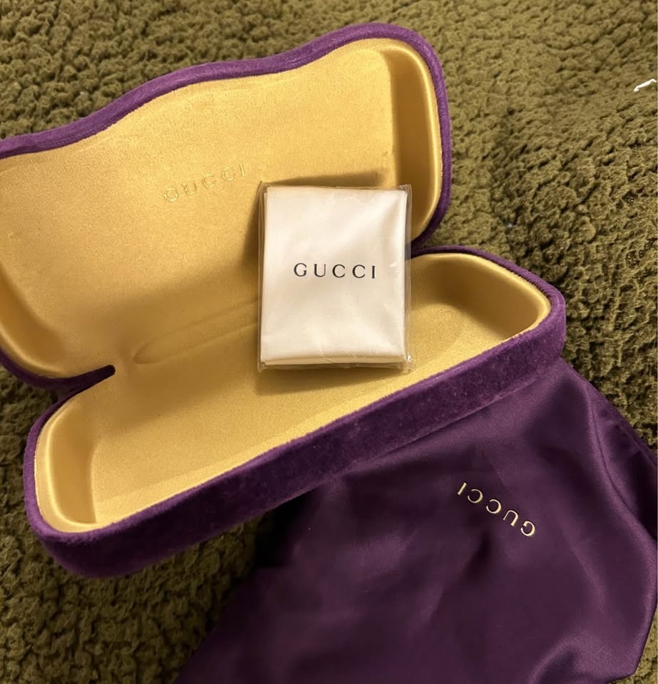 GUCCI sunglasses with dust bag and case (authentic) - photo 3